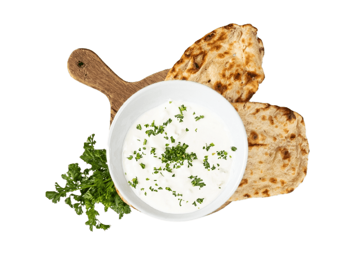 ماست و موسیر به همراه نان