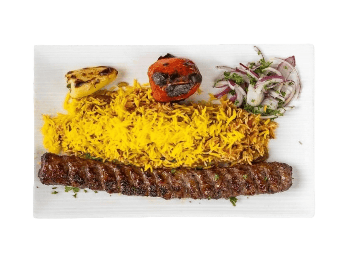 یک پرس لوبیا پولو به همراه  یک سیخ کوبیده